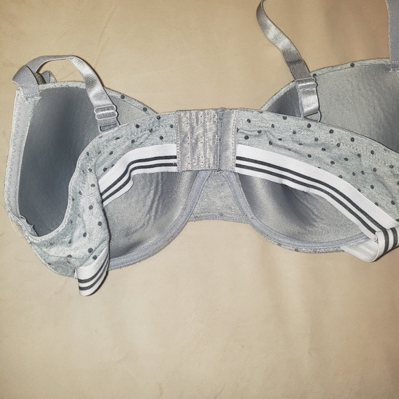 Polkadot bra - Picture 2 of 3